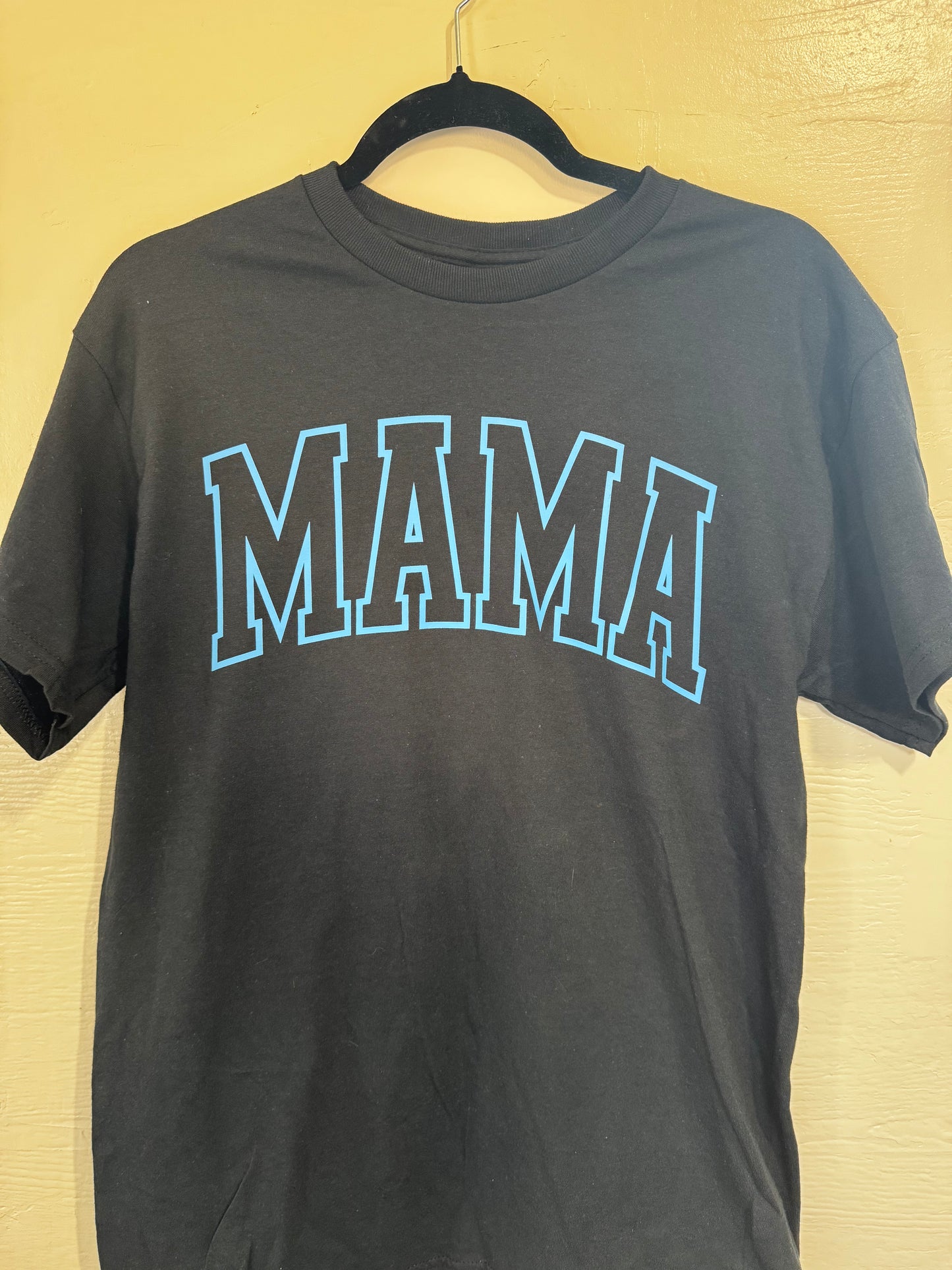 Gildan Mama Tee