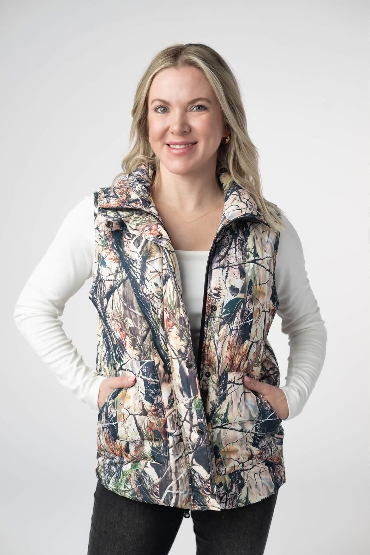 Dark Camo- Remy Zip Up Vest
